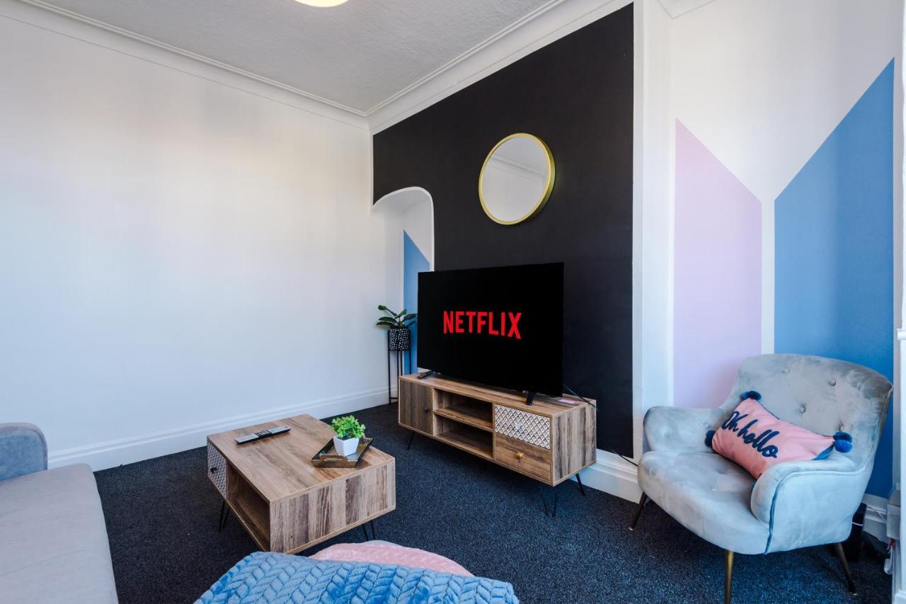 Apartment Beautiful Gem In - Parking & Garden *