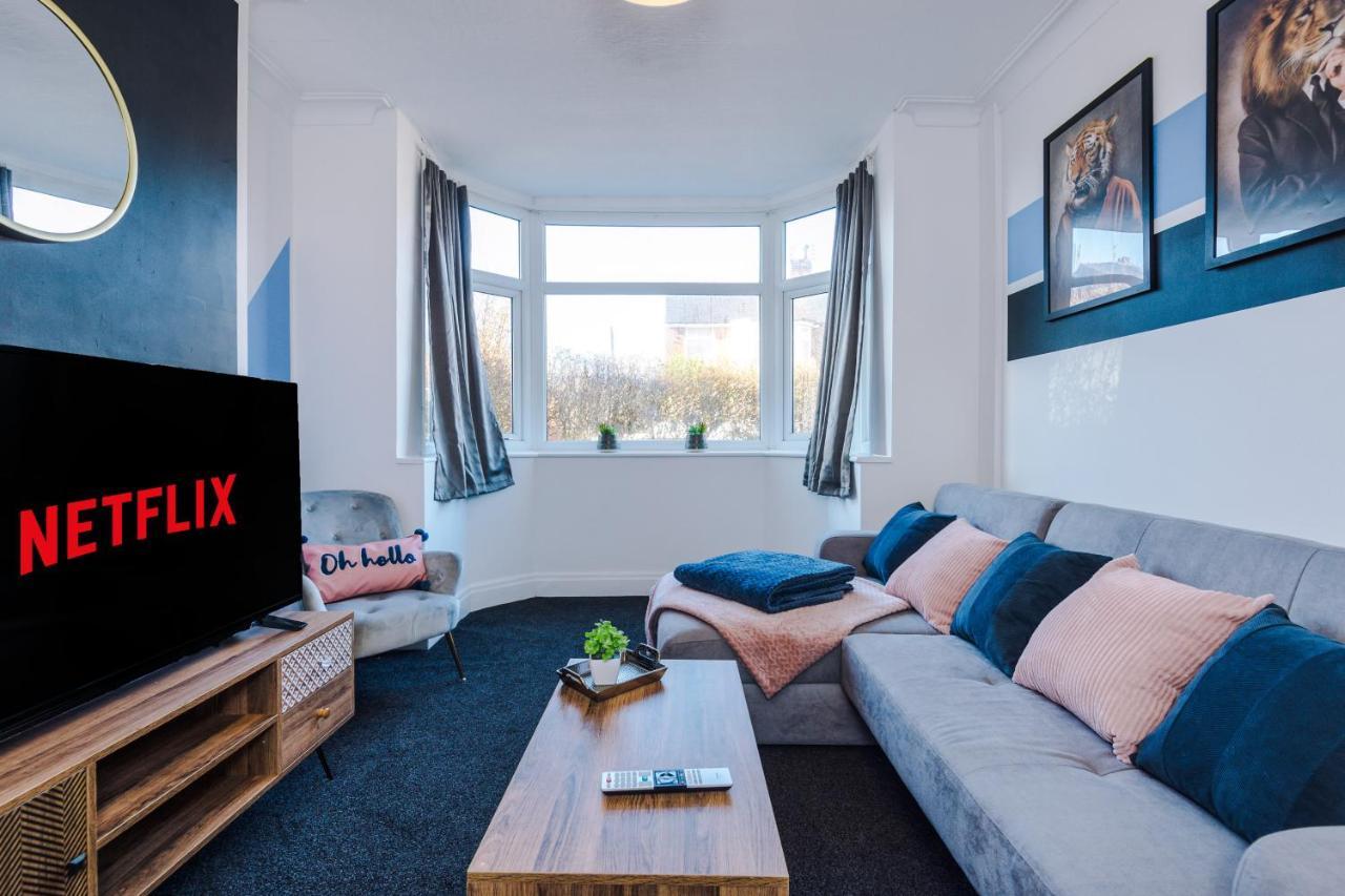 Beautiful Gem In - Parking & Garden Apartment *
