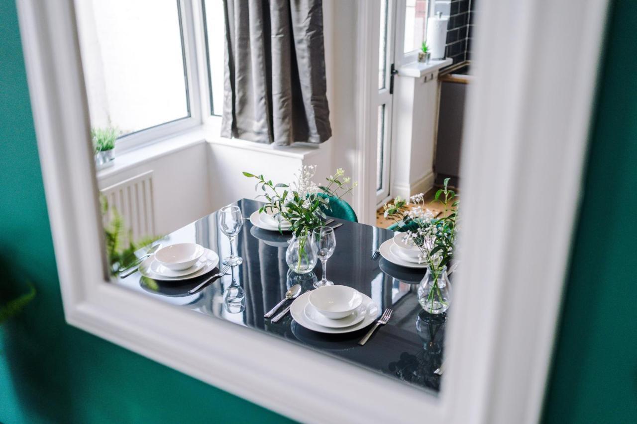 Apartment Beautiful Gem In - Parking & Garden