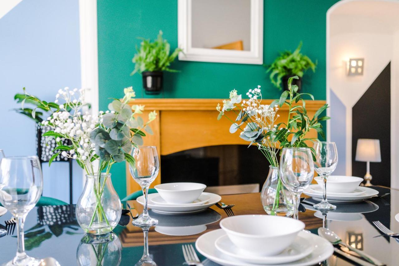 Beautiful Gem In - Parking & Garden Apartment