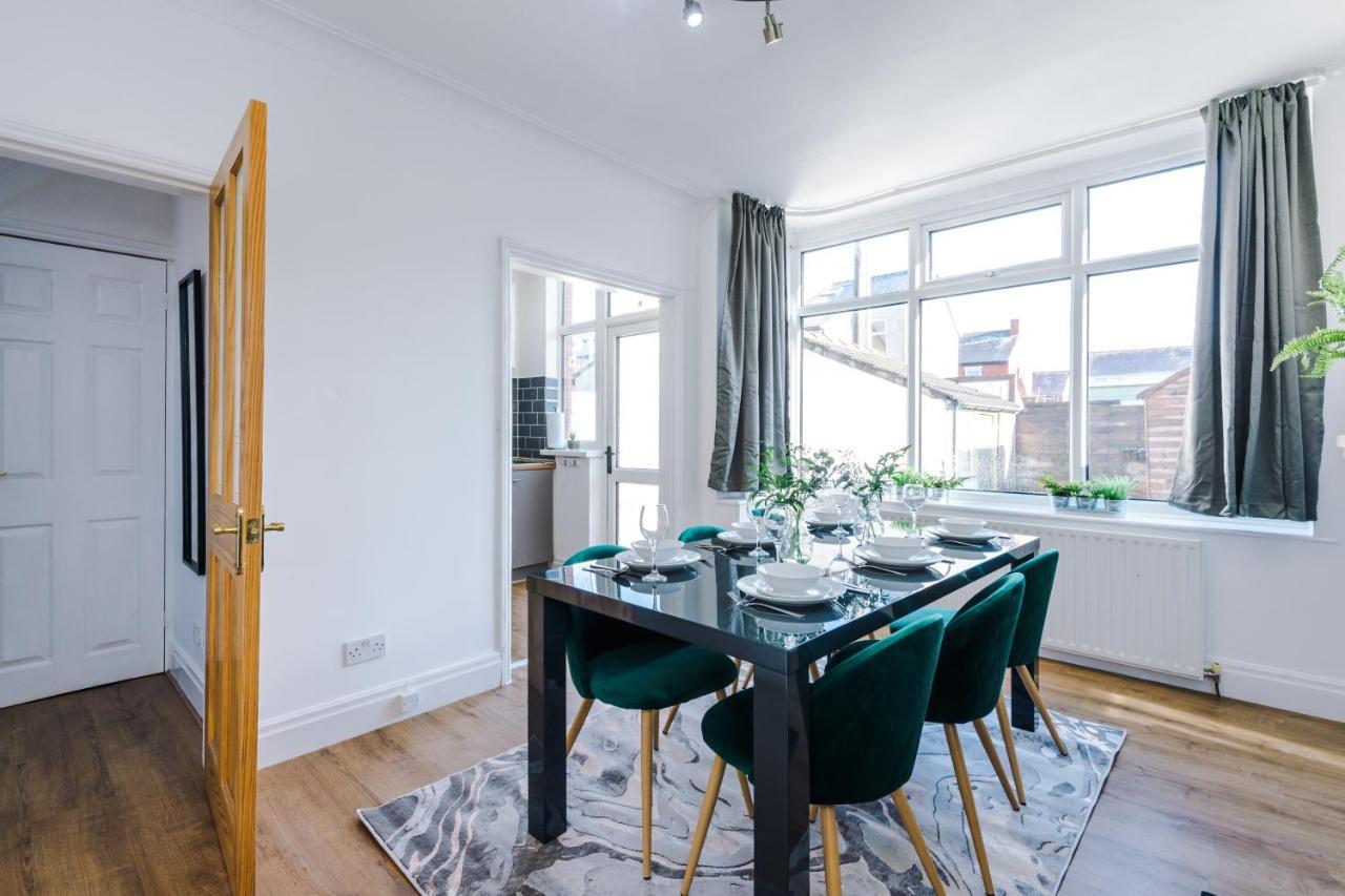 Beautiful Gem In - Parking & Garden Apartment