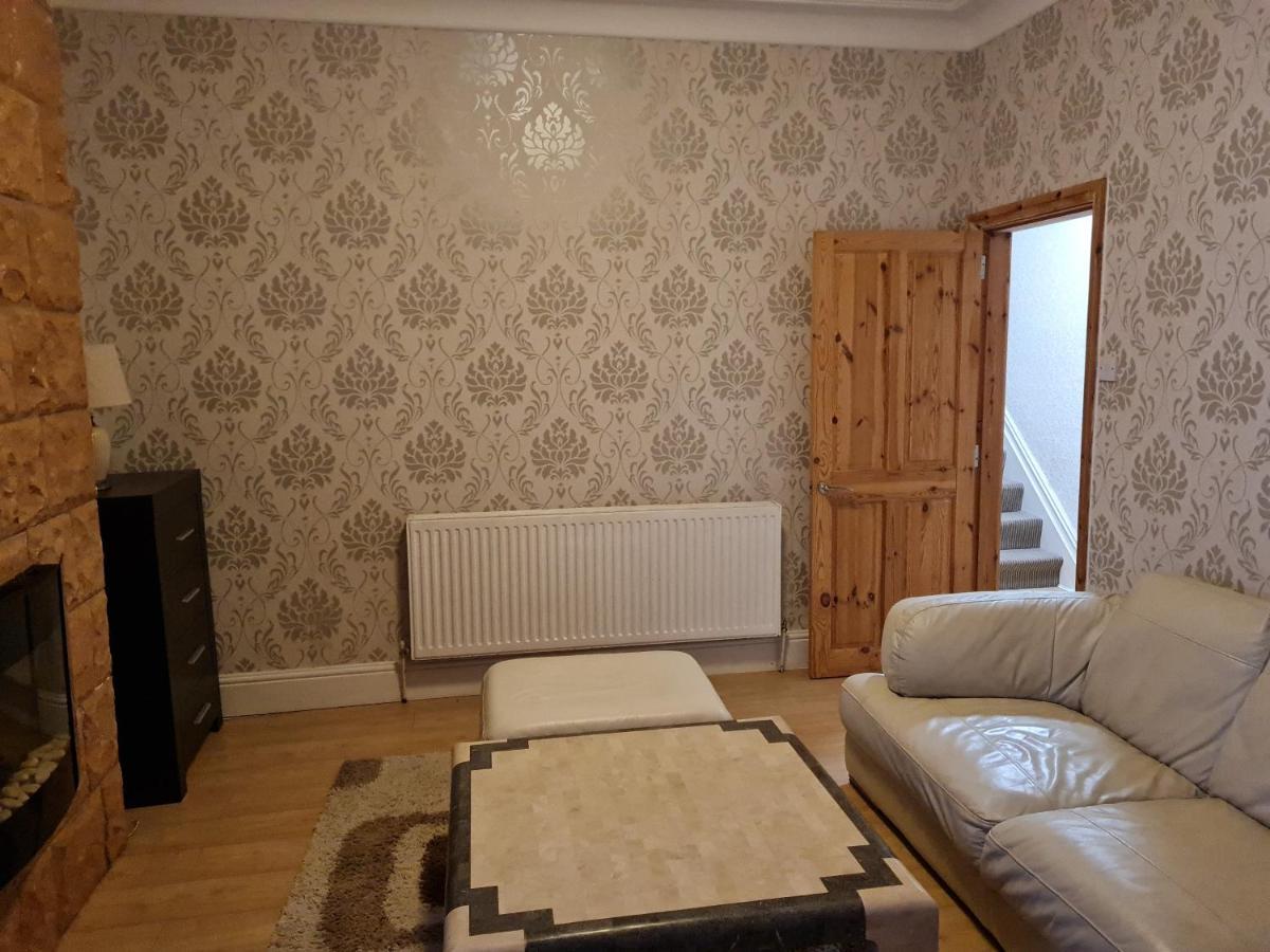 Cheerful 4-bedroom Close To The Sea Holiday home