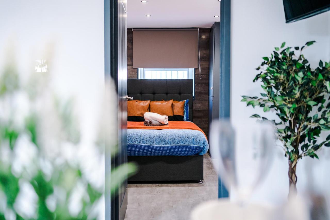 Empire - George St Apartment *