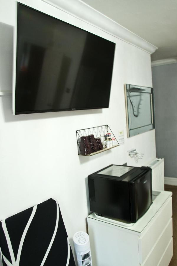 Rossall House , For Families & Couples Guest house Blackpool