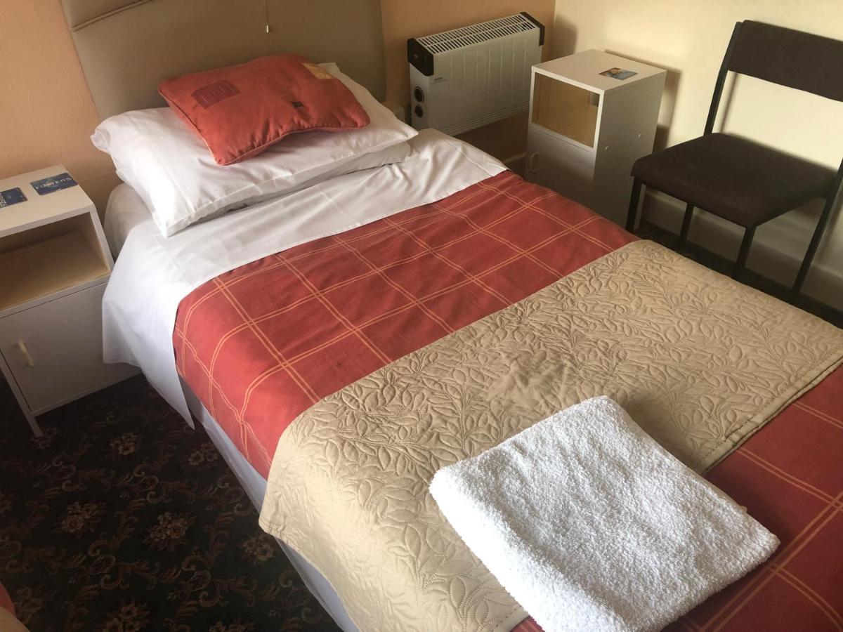 Guest house Brooklands Over 50'S Only
