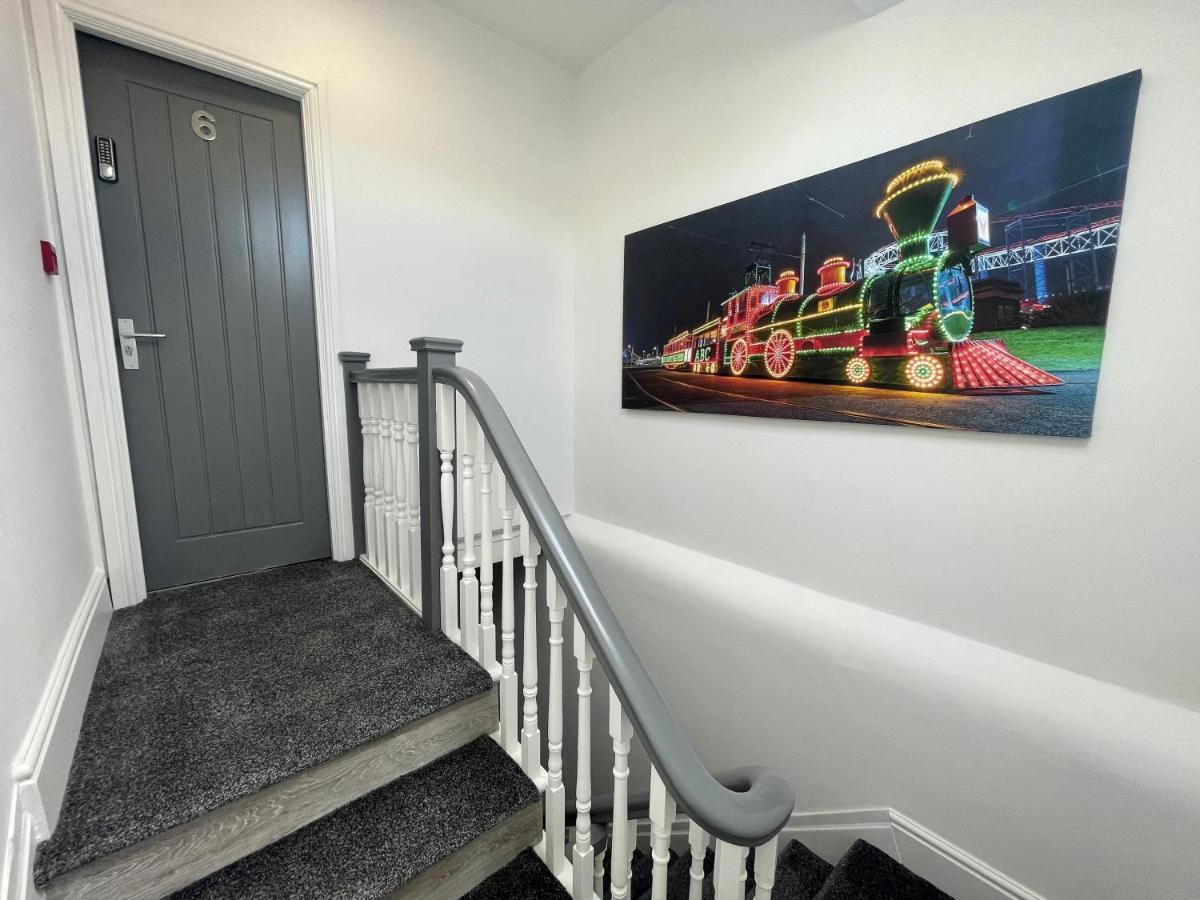 Apartment Osborne Luxury Hot Tub And Jacuzzi Blackpool