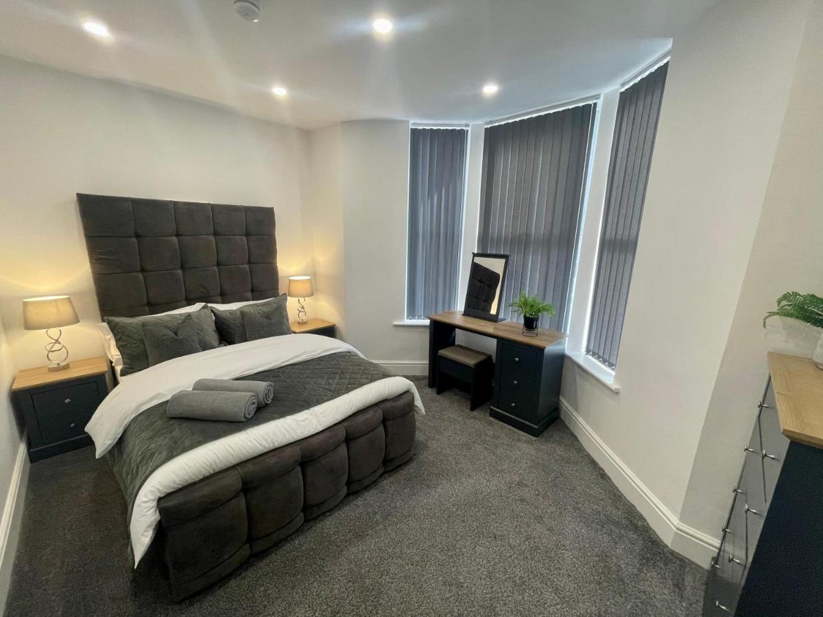 Apartment Osborne Luxury Hot Tub And Jacuzzi Blackpool
