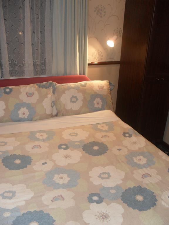 Balmoral Bed & Breakfast Blackpool