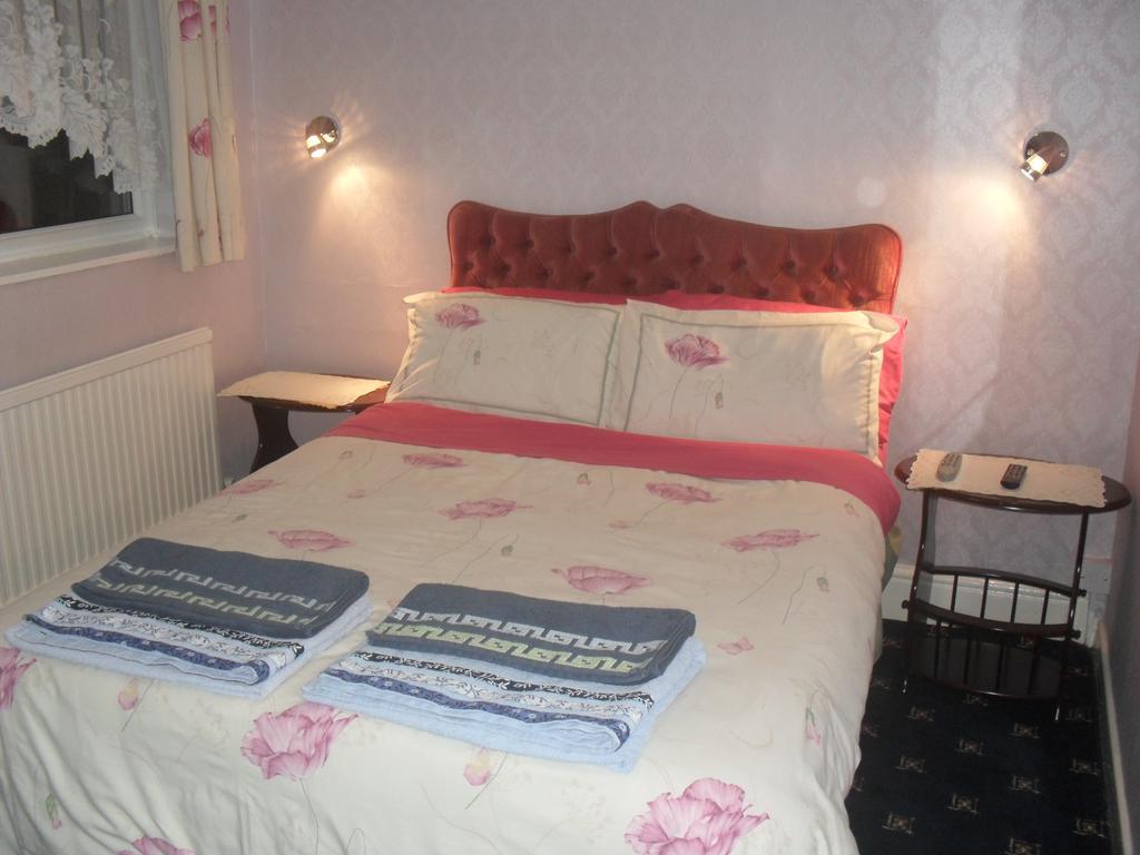 Balmoral Bed & Breakfast Blackpool