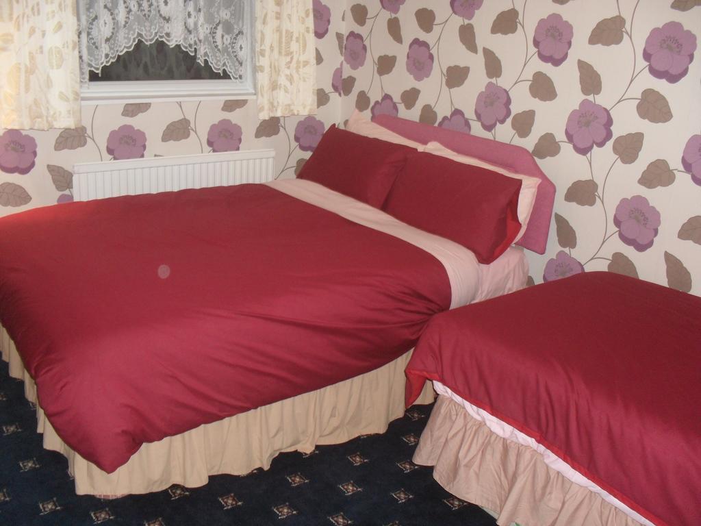 Balmoral Bed & Breakfast Blackpool