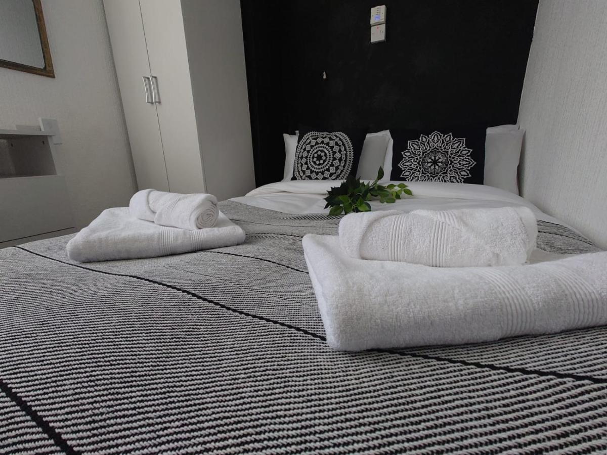 Galaxy Flats Apartment *