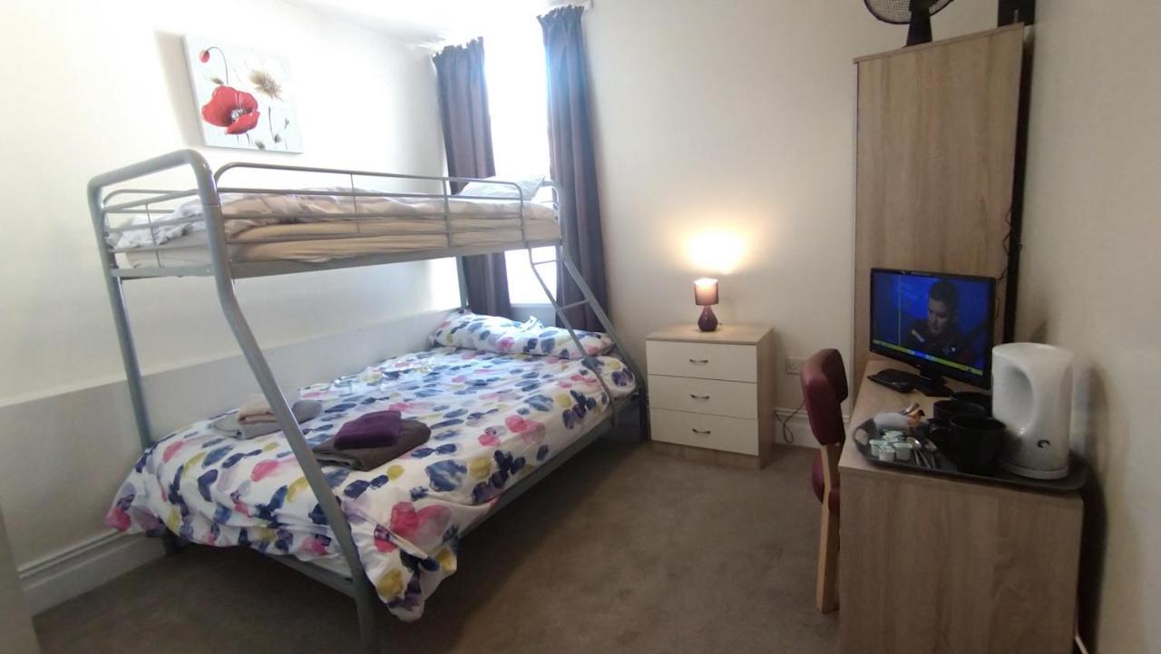Shaftesbury 3*