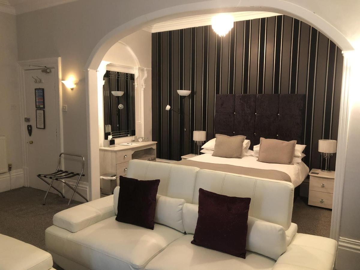 Fox Bed & Breakfast Blackpool