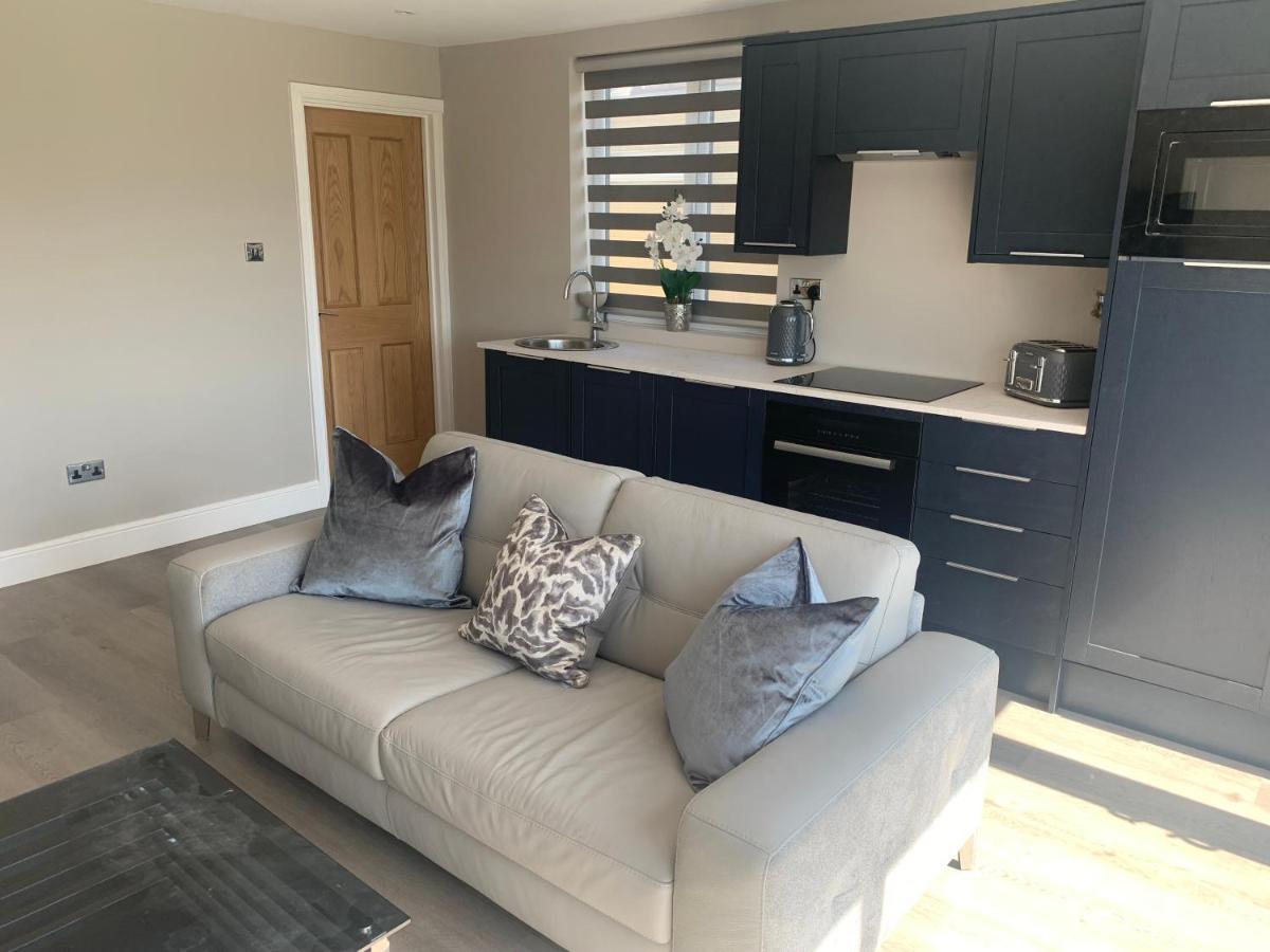 Willshaw For Families Over 25 Only Apartment