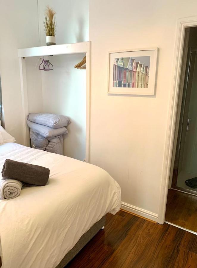Beautiful Stylish And Modern Space! Perfect Location Apartment *