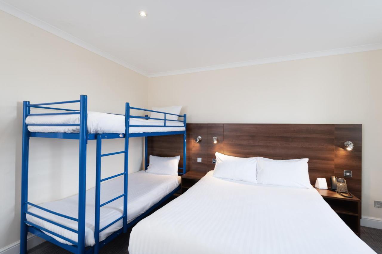 Western Carlton Hotel 3*