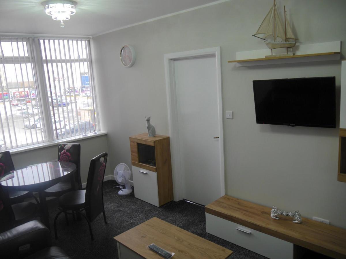 Mermaid Flats Apartment Blackpool