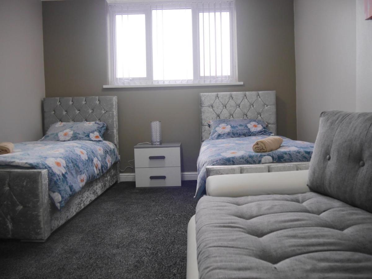 Mermaid Flats Apartment *