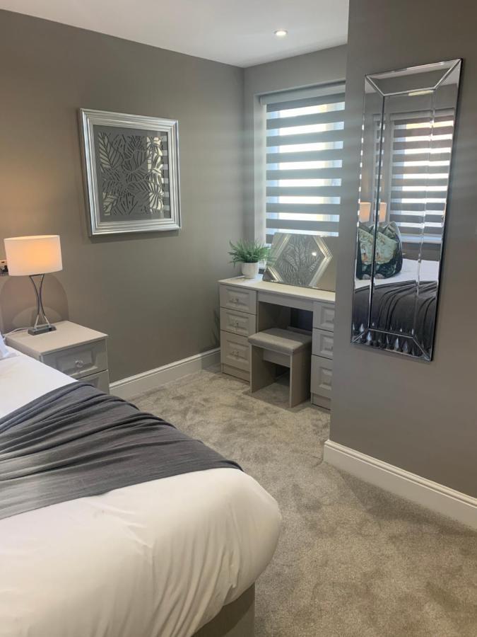 Willshaw For Families Over 25 Only Apartment Blackpool