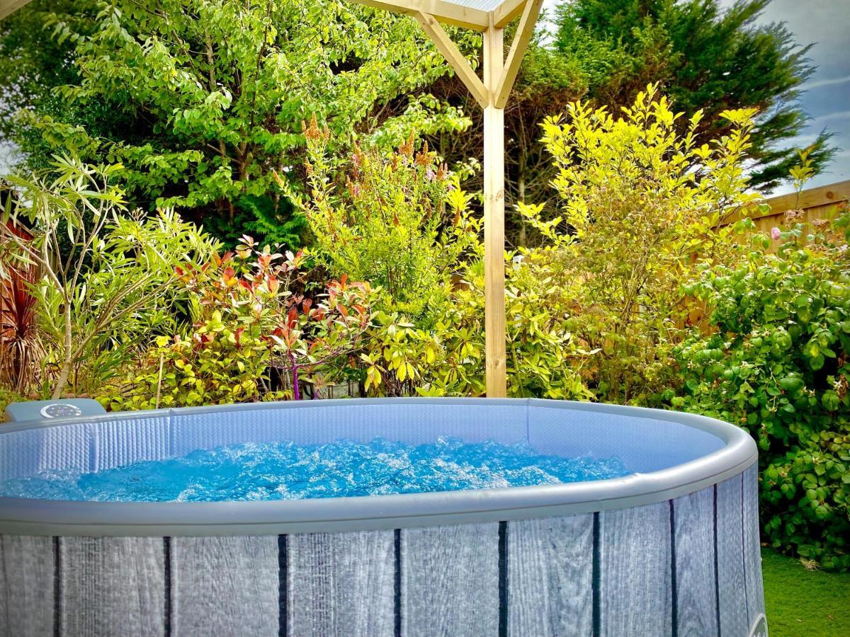 Remarkable 3-bed Hot Tub House In * Blackpool