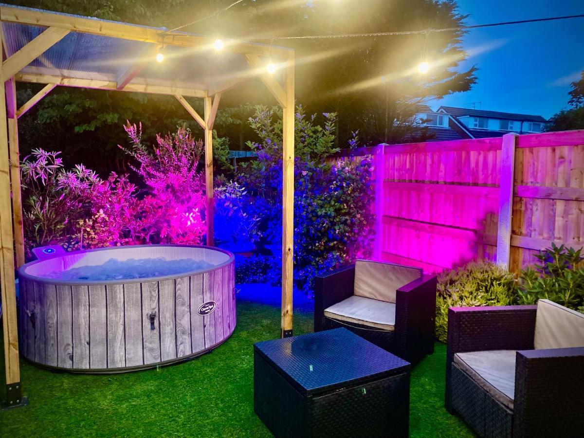 Remarkable 3-bed Hot Tub House In