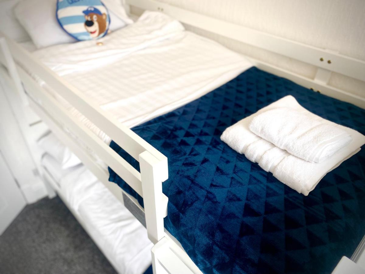 Holiday home Remarkable 3-bed Hot Tub House In Blackpool