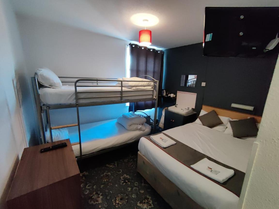 46 Hotel 3*