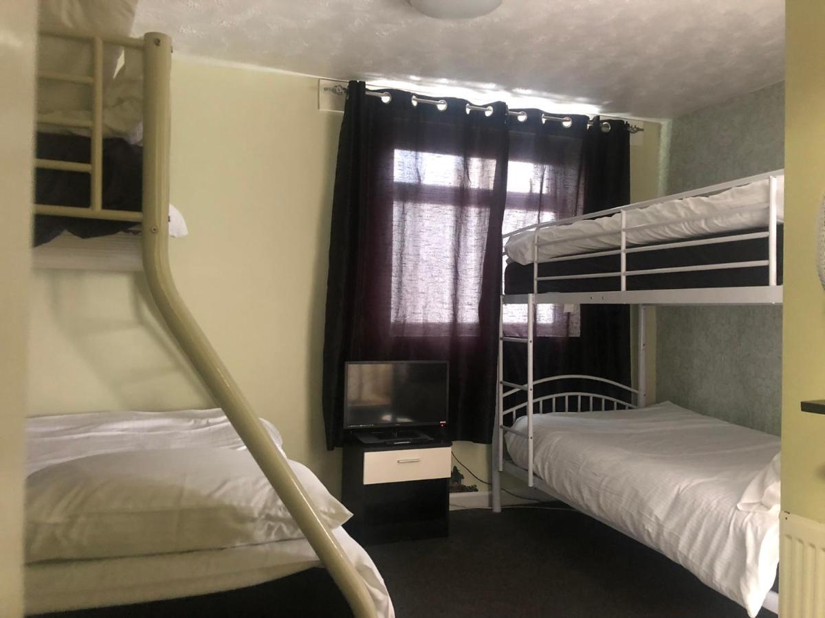 Ultimate Family Guest house Blackpool