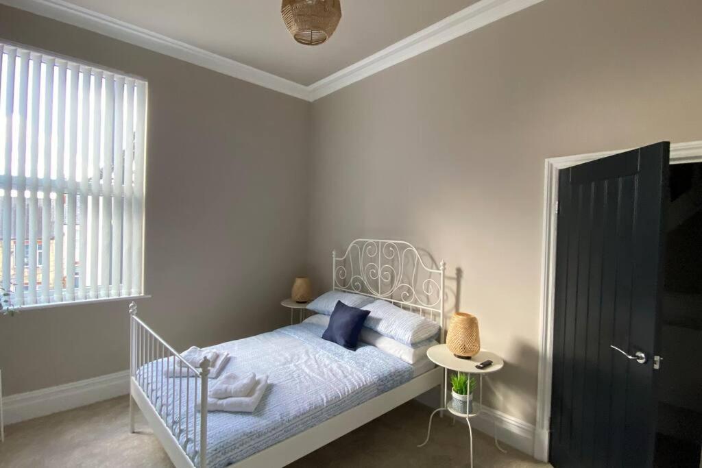 Hesketh - 4 Bedroom Seaside Villa