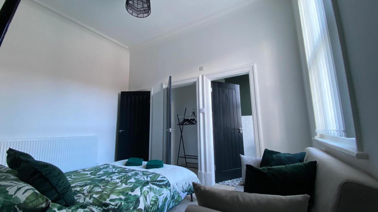 Hesketh - 4 Bedroom Seaside