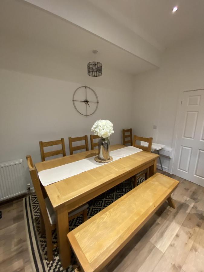 Abode - Vance Road Star House * Blackpool