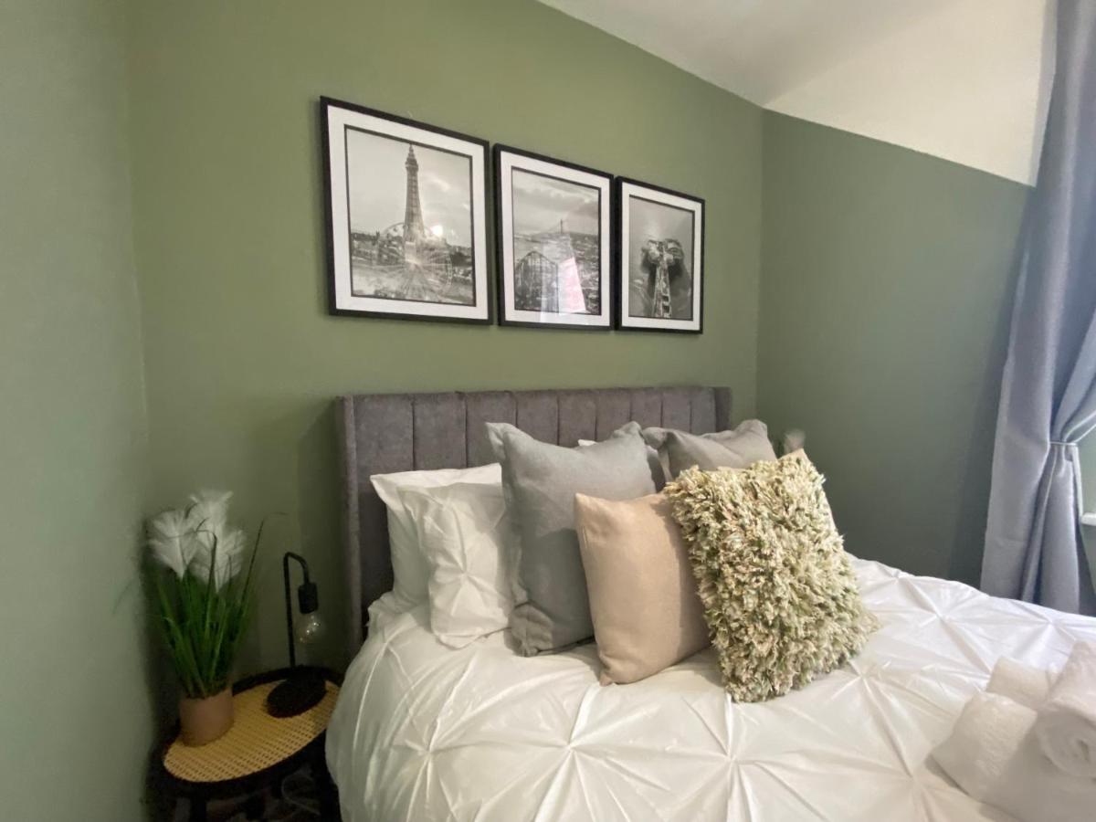 Abode - Vance Road Star House Apartment