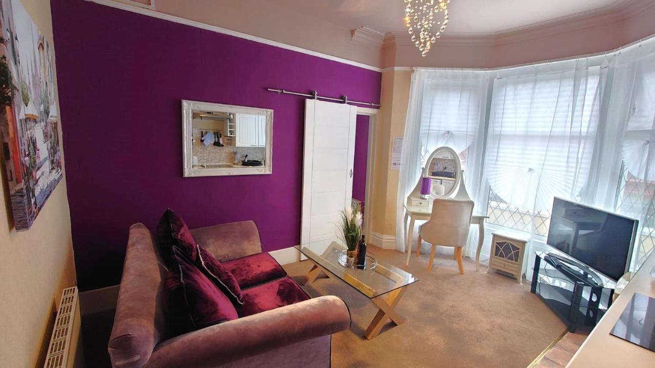 Galaxy Flats Apartment