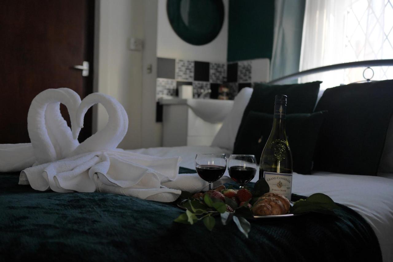 Galaxy Flats Apartment *