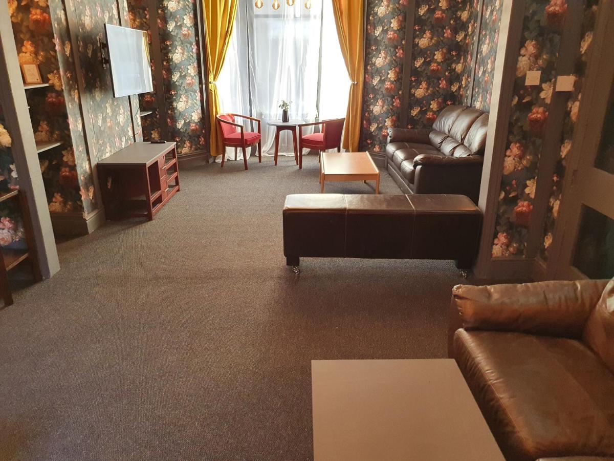 Balkan 3* Blackpool