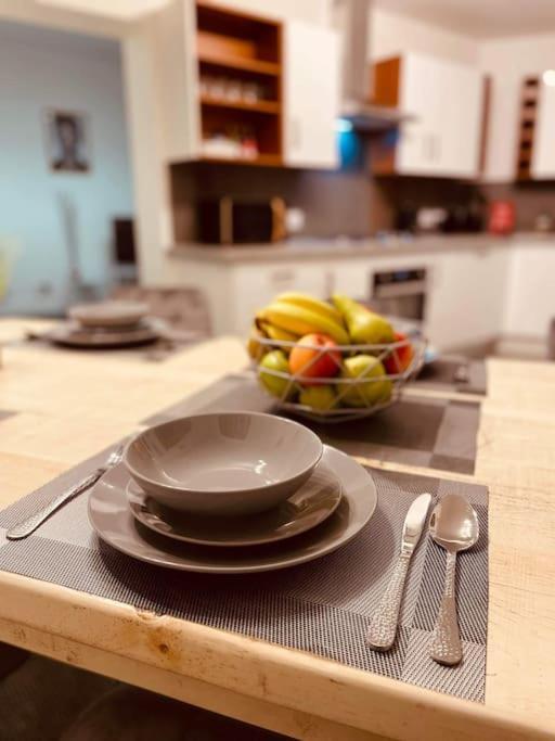 Apartment Luxury 3 Bed Sleeps 6-8 Blackpool