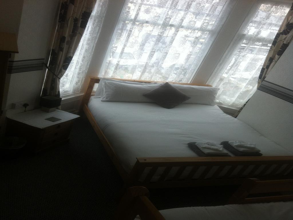 Deneside Guest house 3*