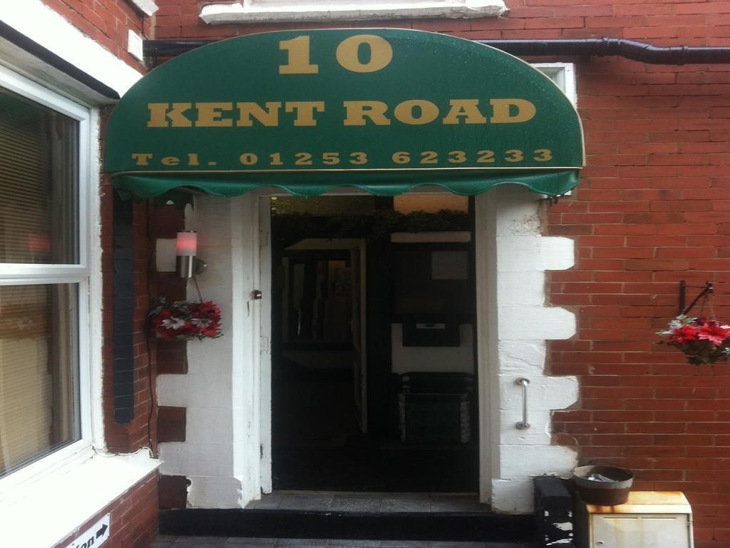 Deneside Guest house Blackpool
