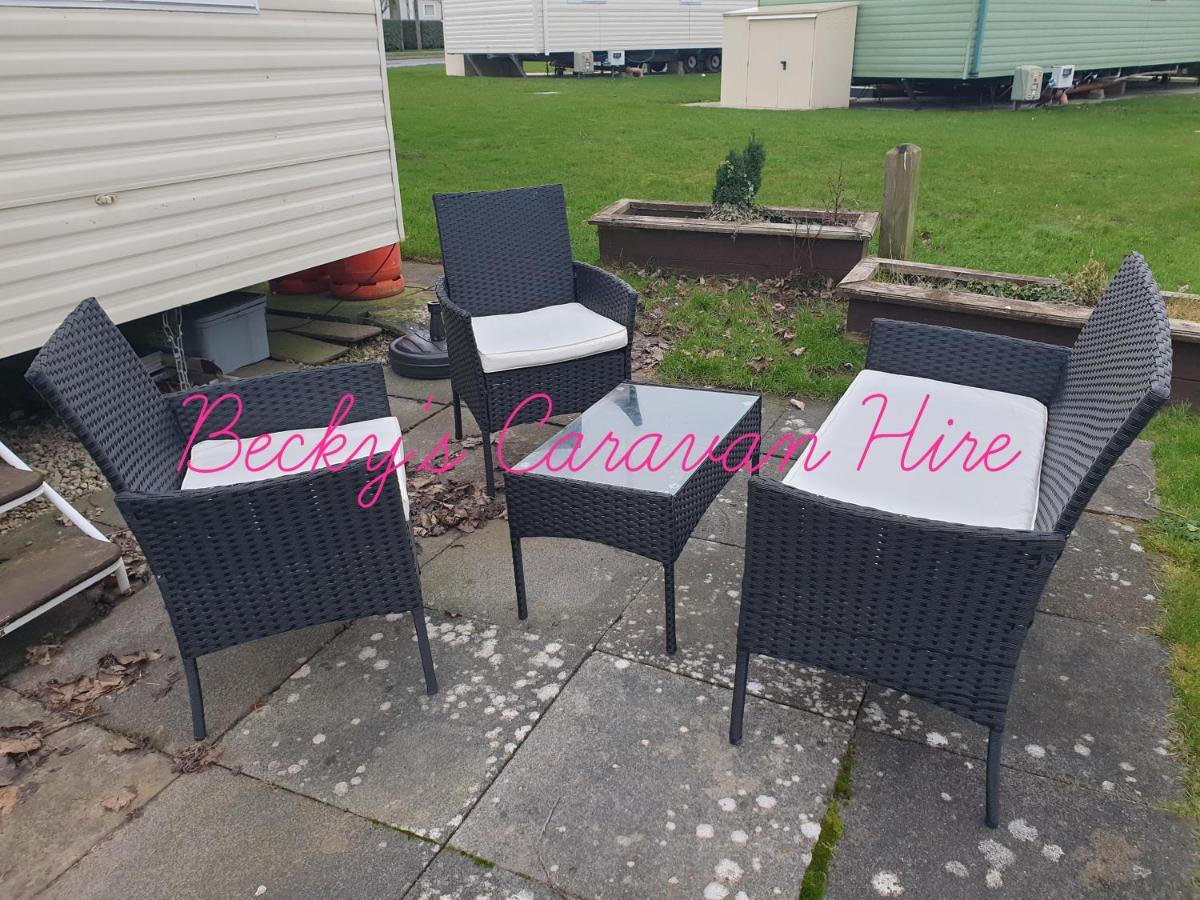 Holiday park Becky's Caravan At Marton Mere *