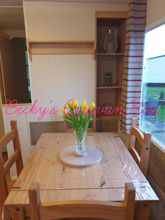 Holiday park Becky's Caravan At Marton Mere