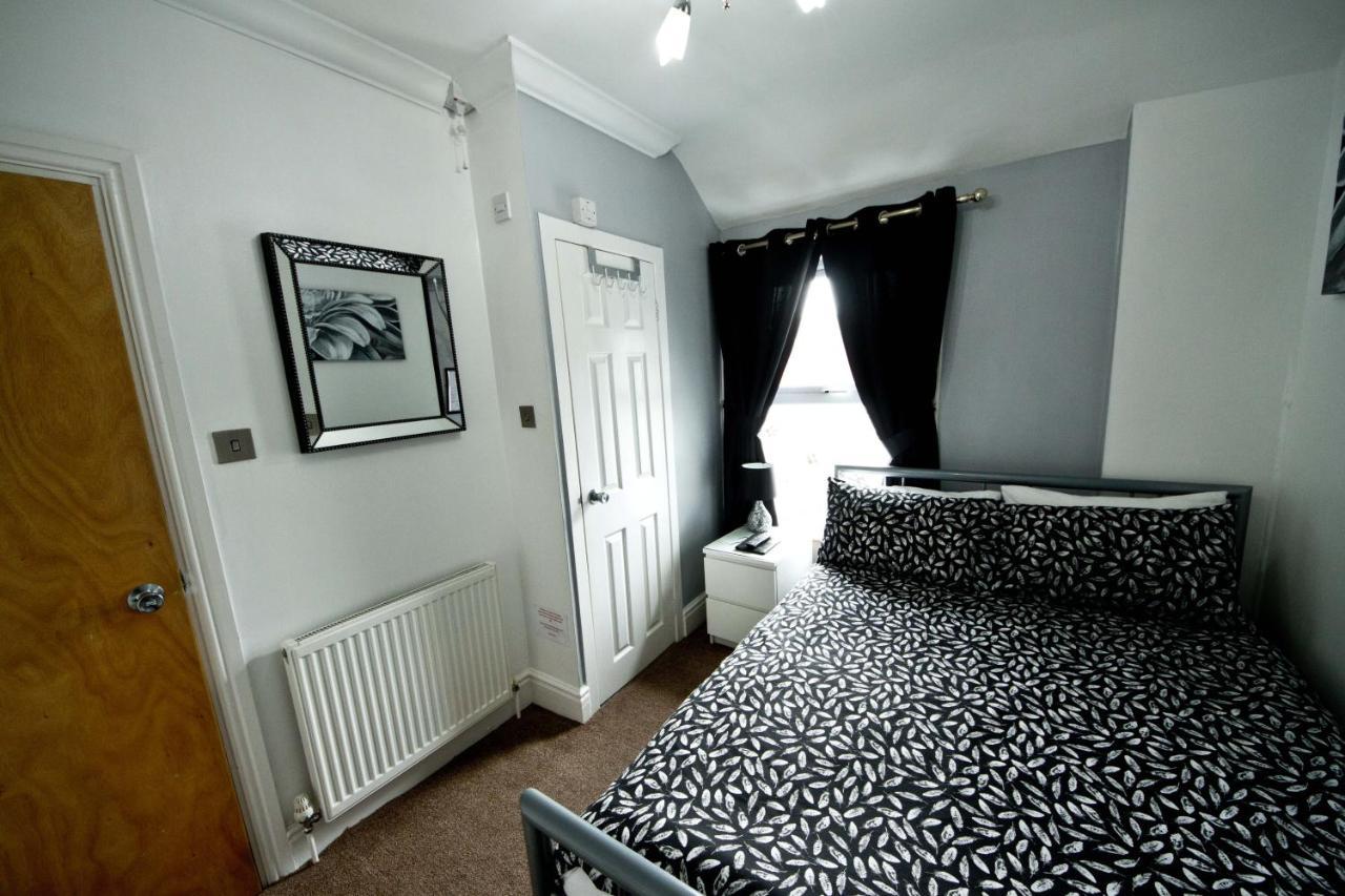 Rossall House , For Families & Couples 3* Blackpool
