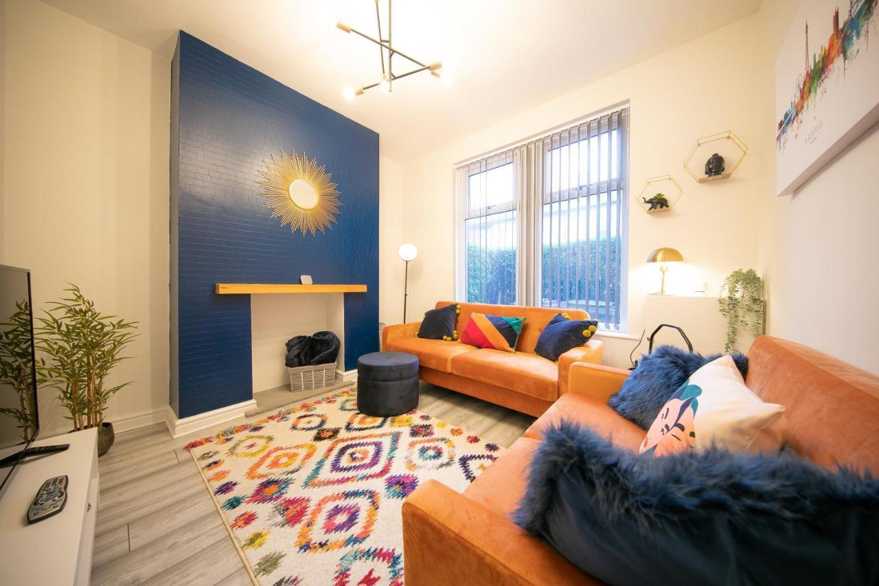 Stunning House Near Attractions Holiday home *