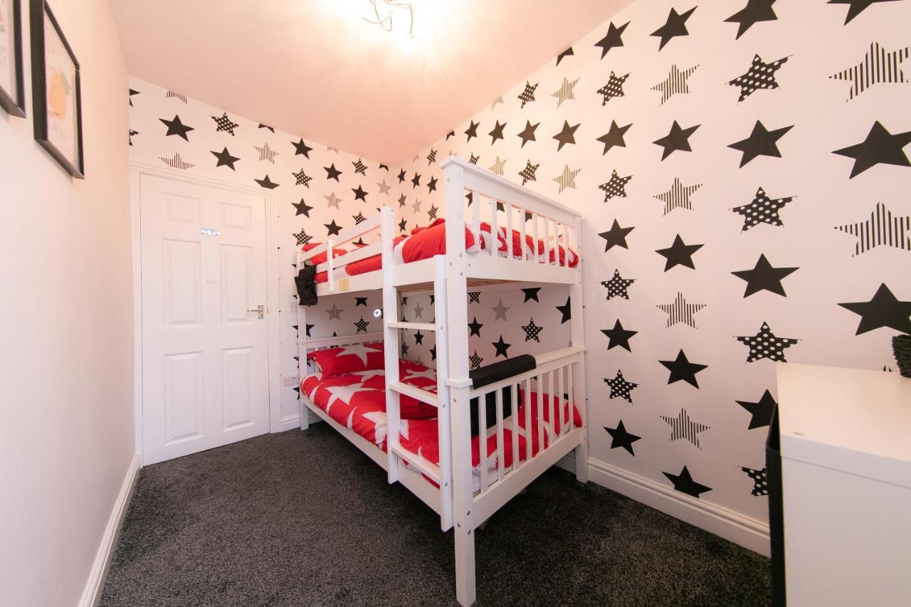 Stunning House Near Attractions Holiday home Blackpool