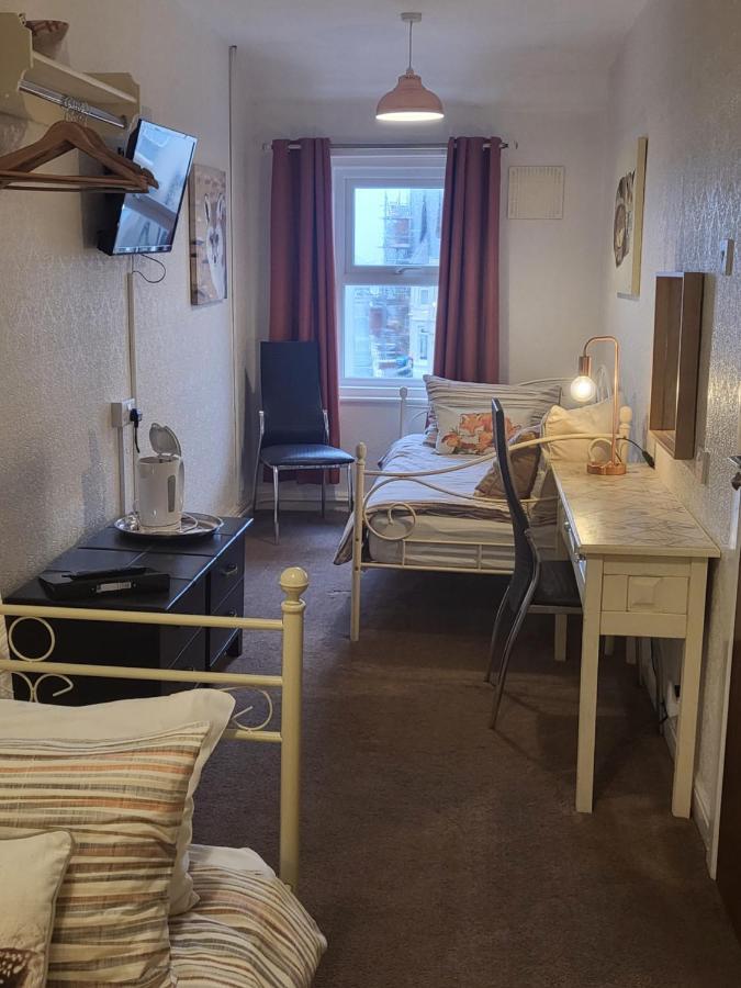 140 Bond Guest house Blackpool