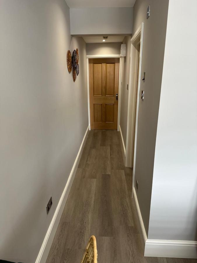 Apartment Willshaw For Families Over 25 Only *