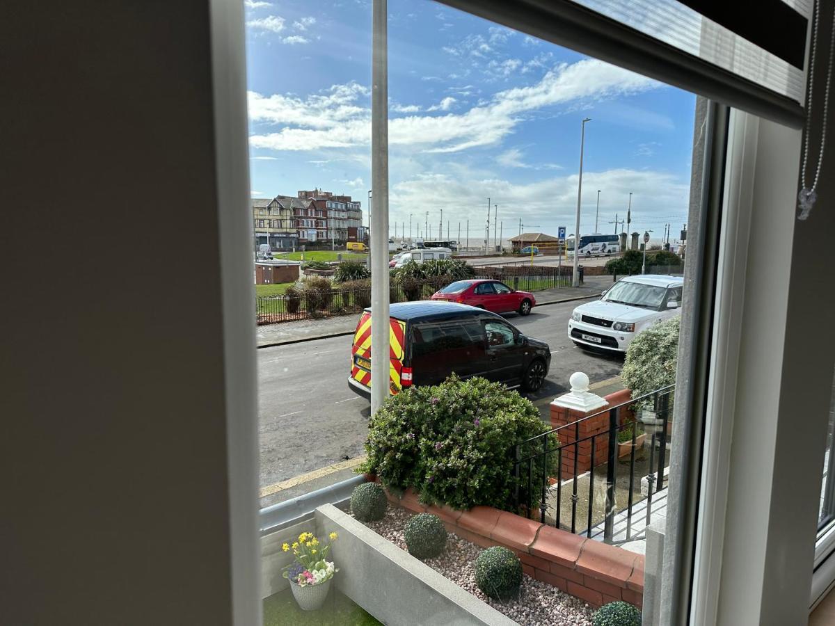 Willshaw For Families Over 25 Only Apartment Blackpool