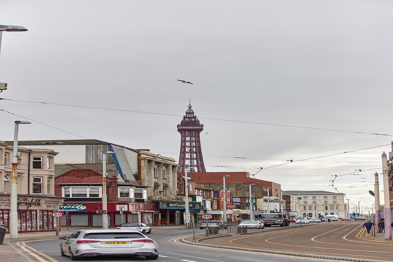 Pleasure * Blackpool