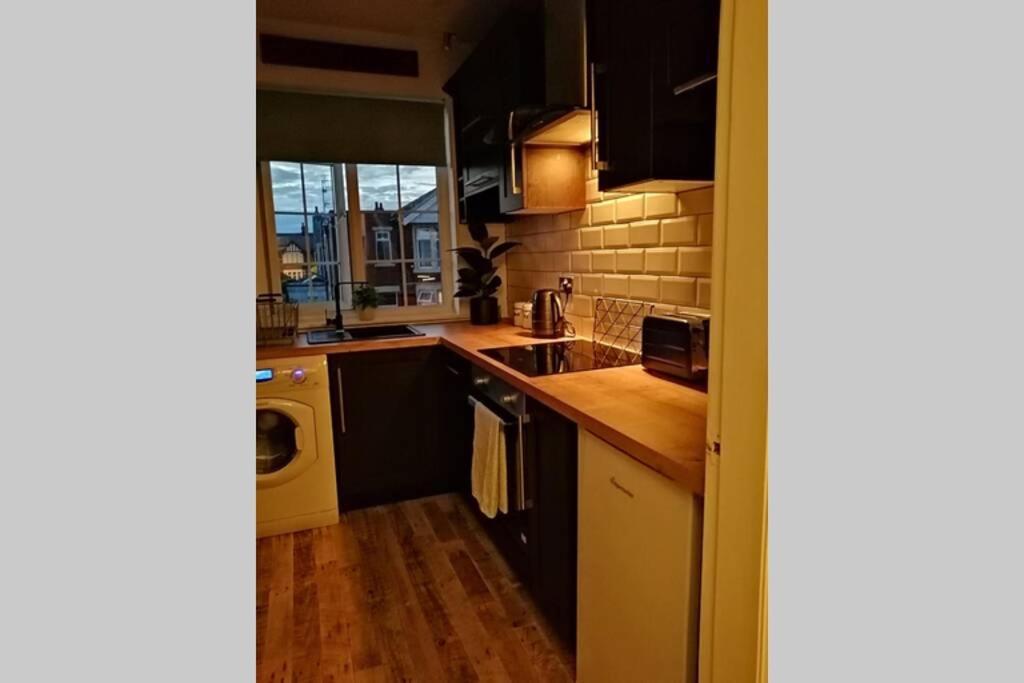 Apartment Unique 2 Bedroom In The Ideal Location Blackpool