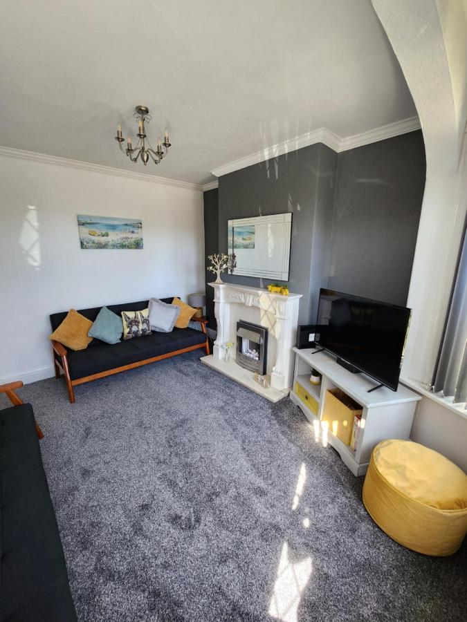 Delightful Newly Renovated 3-bed House With Garden Hut Blackpool
