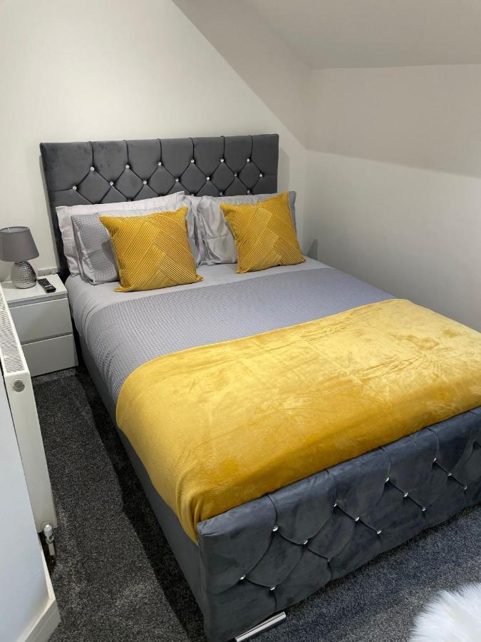 Apartment Newly Refurbished Clarendon Apartments, Free Wifi, Parking Blackpool